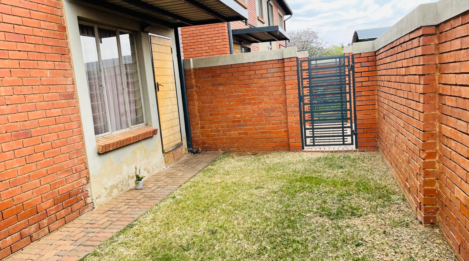 Screenshot 2025-10-23 105247